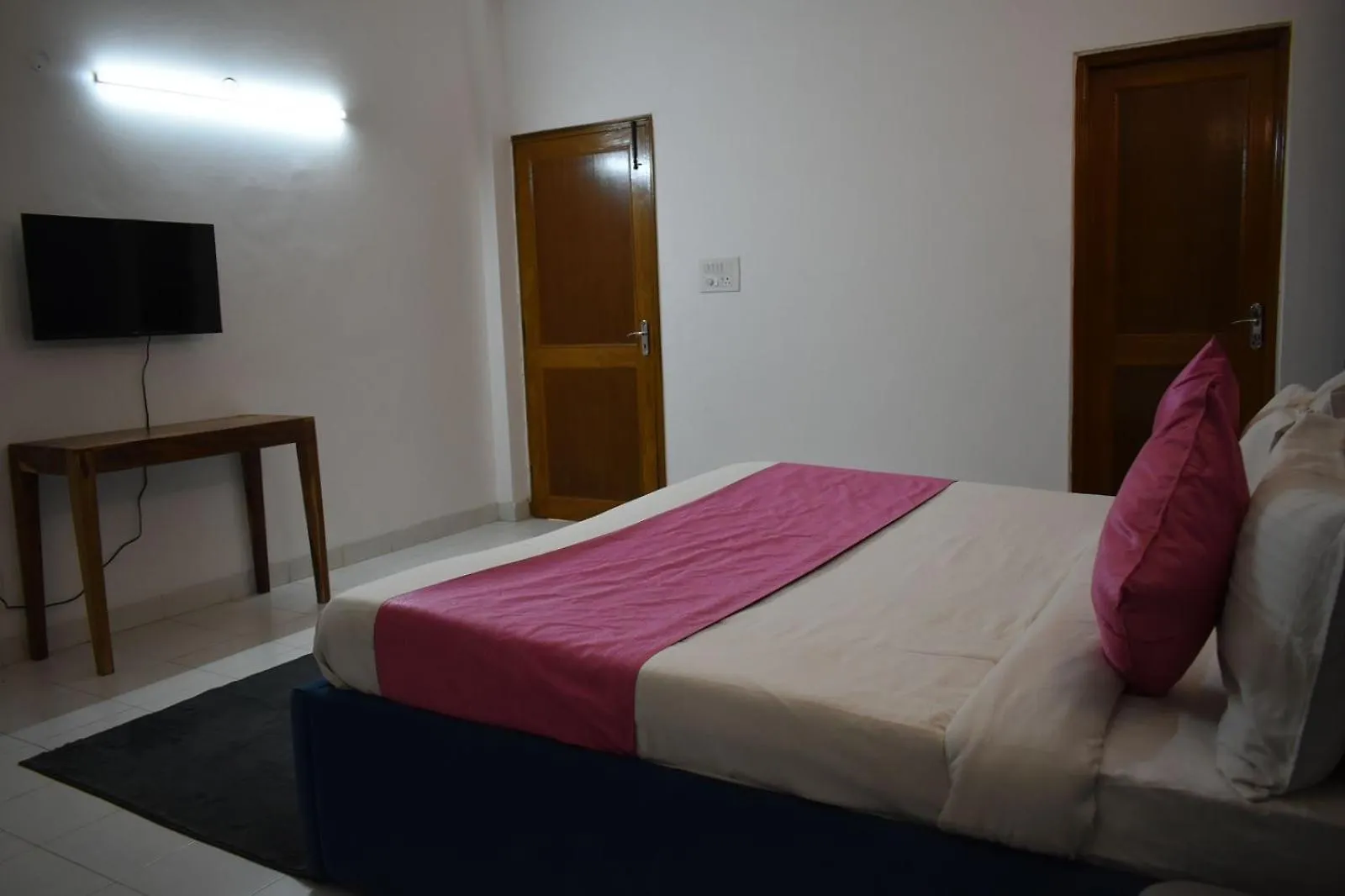 Entire 3Bhk Duplex Villa Golf Course Road 구르가온