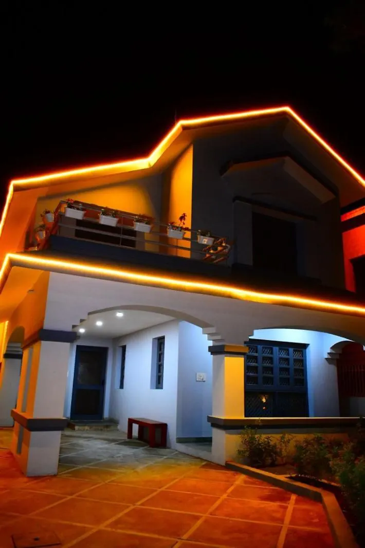 Entire 3Bhk Duplex Villa Golf Course Road 구르가온