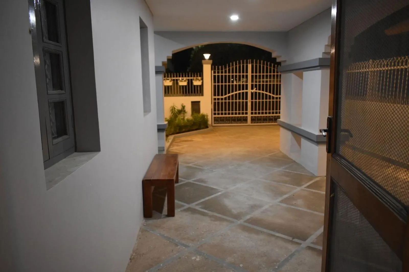 Entire 3Bhk Duplex Villa Golf Course Road 구르가온